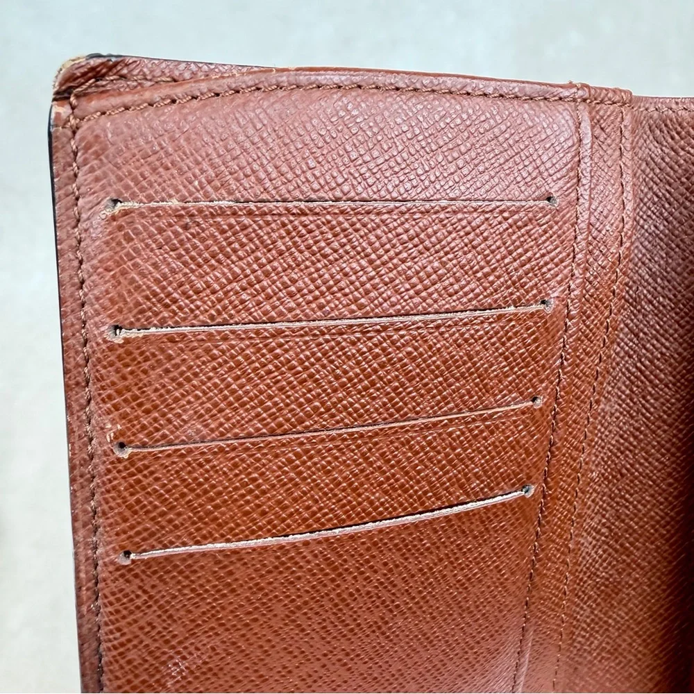 Louis Vuitton Monogram Kisslock Wallet Vintage Coin Purse